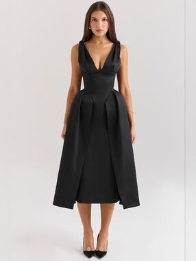 Black House Of CB 'Paloma'- Small